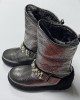 Сапоги из натуральной кожи с мехом серебристого цвета с декором