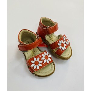 Босоножки из натуральной кожи кораллового цвета 