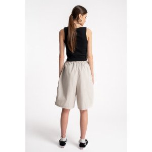 Шорты oversize бежевого цвета 