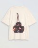 Футболка oversize молочного цвета с принтом на спине 