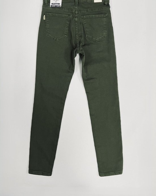 Джинсы skinny fit оливкового цвета 
