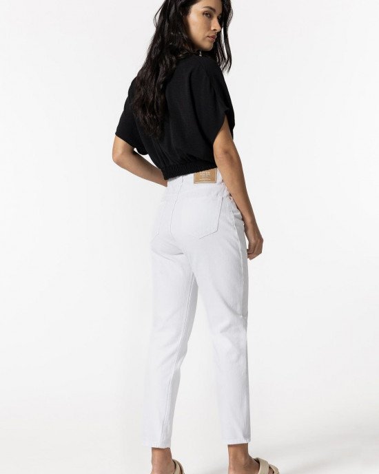 Джинсы MOM белого цвета с высокой посадкой high waist 