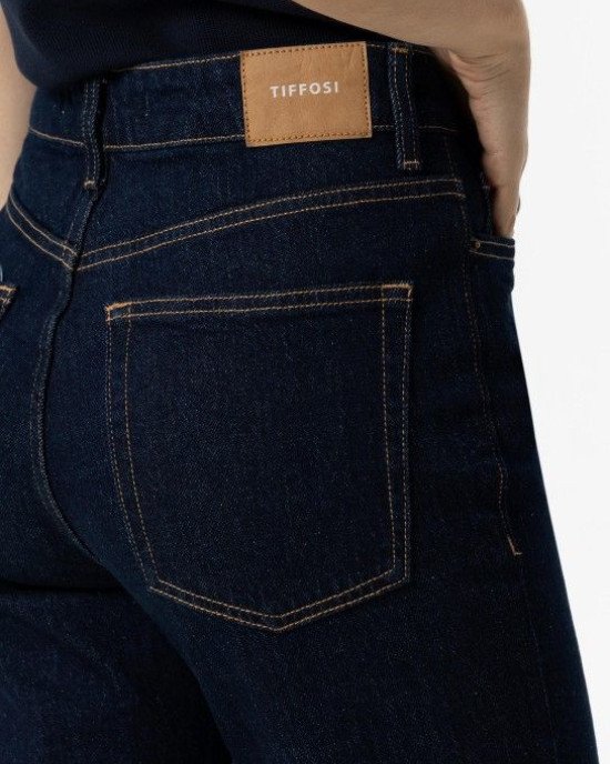 Джинсы regular fit темно - синего цвета 