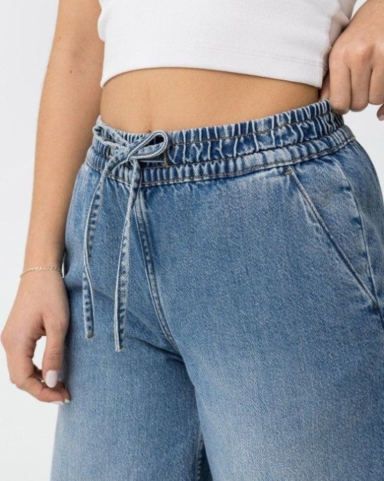 Джинсы wide leg с эластичным поясом 