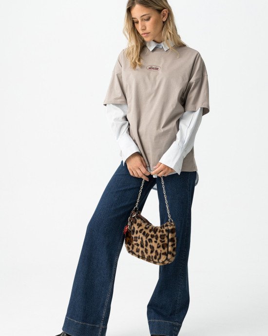 Футболка oversize бежевого цвета с принтом на спине
