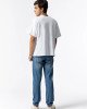 Джинсы комфортной посадки relaxed fit с потертостями 