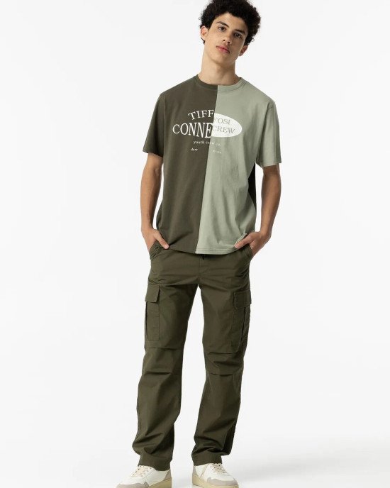 Брюки карго relaxed fit оливкового цвета 