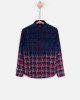 Рубашка с надписью на спине
