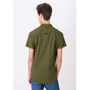 Рубашка Regular Fit оливкового цвета с короткими рукавами 