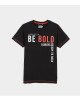 Футболка с надписью "Be Bold"