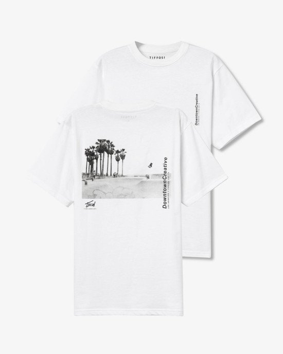 Футболка oversize белого цвета с принтом на спине