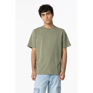 Футболка oversize оливкового цвета в текстовый принт 