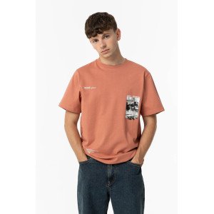 Футболка oversize терракотового цвета с принтом 