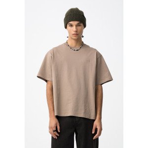 Футболка oversize бежевого цвета с вышивкой 