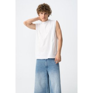 Майка oversize белого цвета 