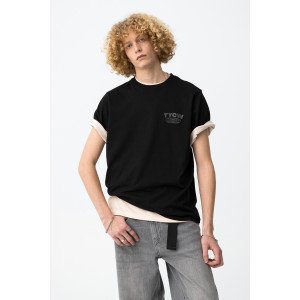 Футболка oversize черного цвета с текстовым принтом 
