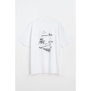 Футболка oversize белого цвета в черный текстовый принт 