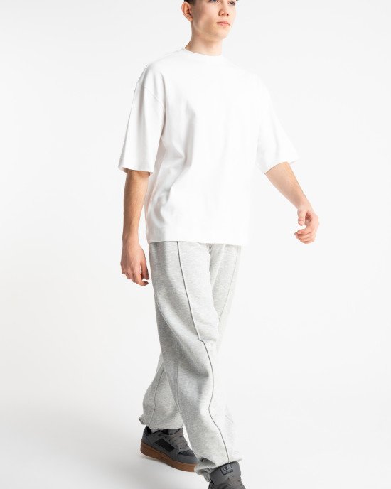 Футболка свободного кроя oversize белого цвета 