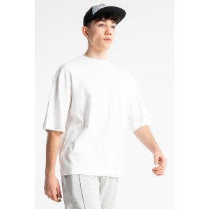 Футболка свободного кроя oversize белого цвета 