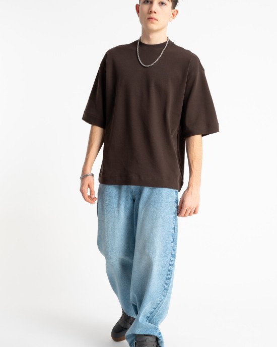 Футболка свободного кроя oversize коричневого цвета