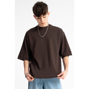 Футболка свободного кроя oversize коричневого цвета